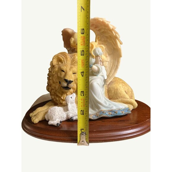 Angel and Lion Figurine With Lamb - Hand-Painted Resin Statue On Wood Base - Picture 7 of 12